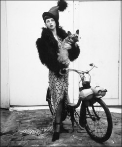 isabella_blow_pompom
