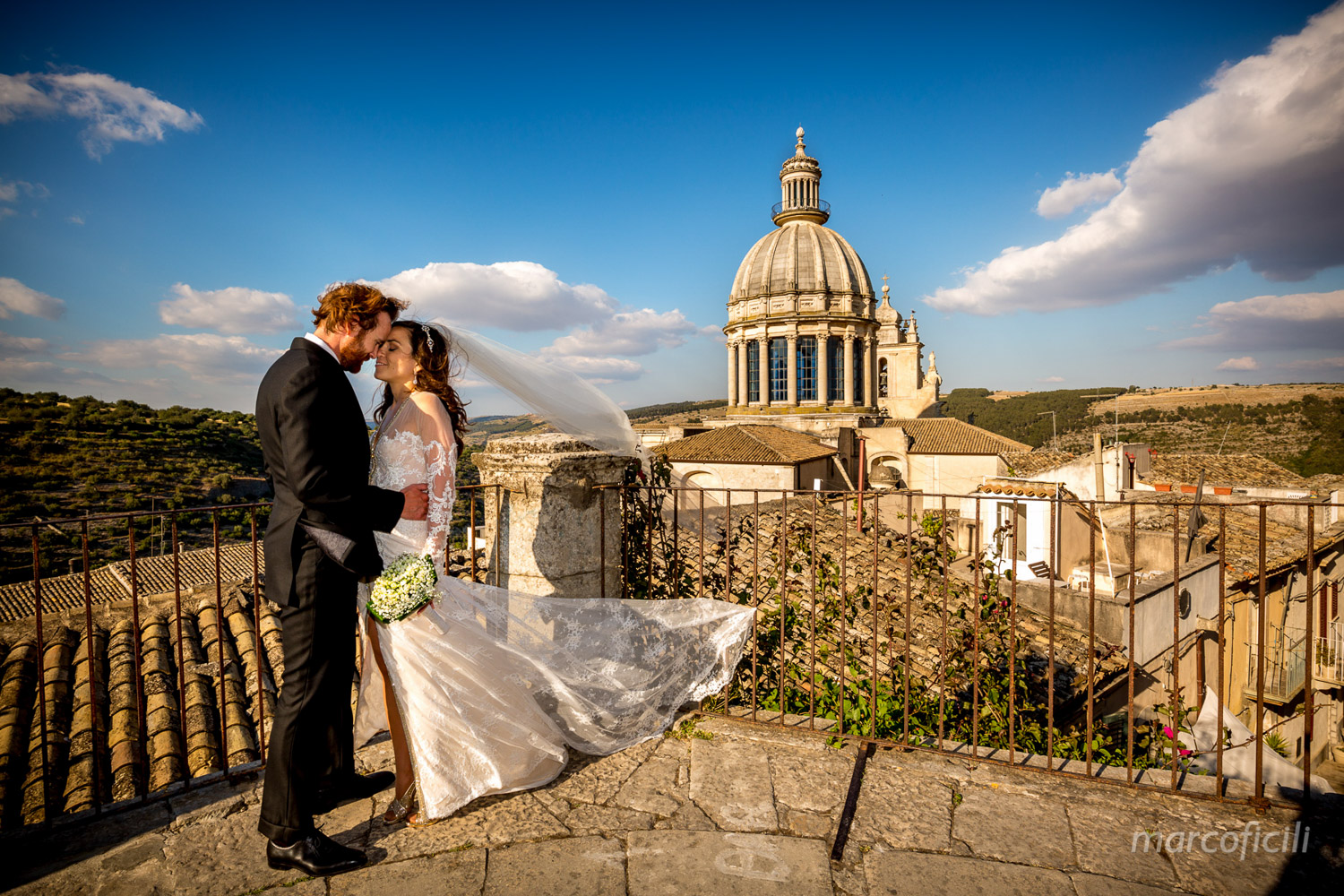 Destination Wedding Ragusa Ibla, beautiful baroque city in Sicily.
